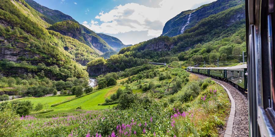 Journeying along the magnificent Flåm Railway